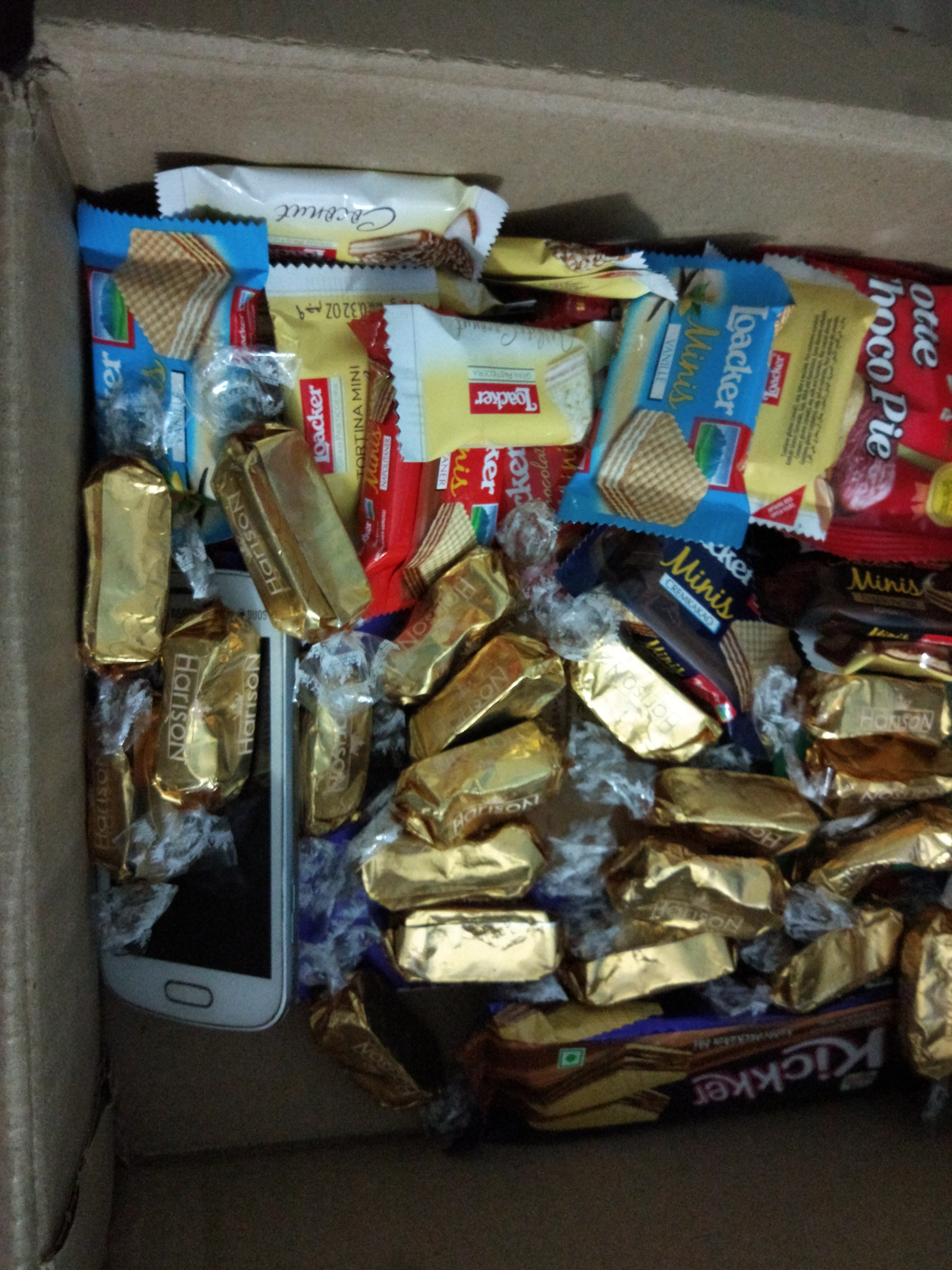 samsung phone in candy box